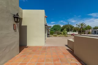 Photo #4: 6106388 Listing