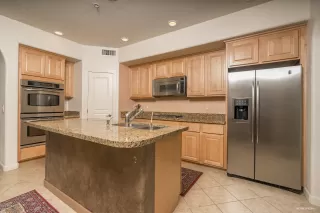 Photo #3: 6106466 Listing