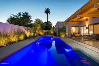 Photo #5: 6106493 Listing