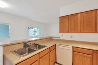 Photo #3: 6106922 Listing