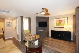 Photo #2: 6107007 Listing