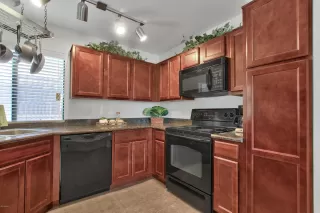 Photo #2: 6107075 Listing 