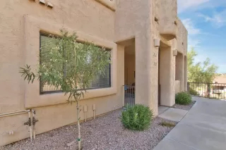 Photo #6: 6107102 Listing