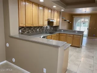 Photo #5: 6107177 Listing