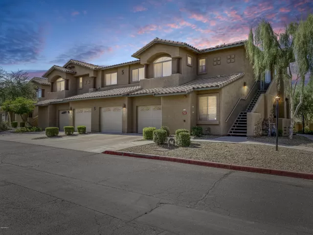 MLS: 6107204 Condo For Sale