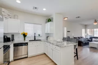 Photo #1: 6107815 Listing