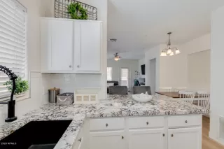 Photo #2: 6107815 Listing