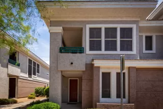 Photo #1: 6107912 Listing 