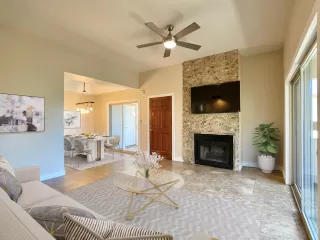 Photo #1: 6107963 Listing