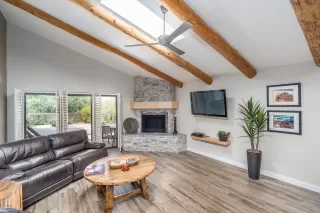 Photo #4: 6108033 Listing