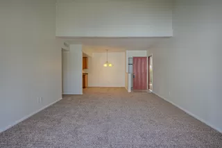 Photo #2: 6108268 Listing 