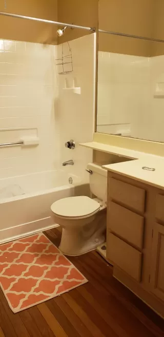 Photo #5: 6108275 Listing