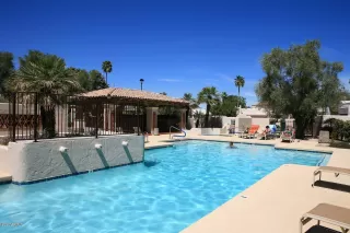 Photo #2: 6108288 Listing