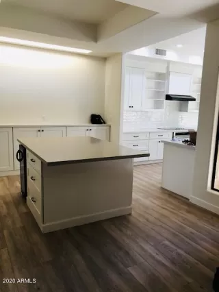 Photo #6: 6108288 Listing