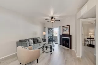 Photo #4: 6108330 Listing