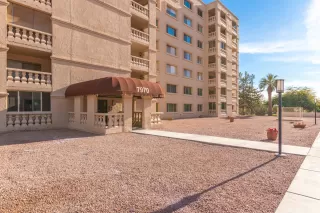 Photo #2: 6108385 Listing