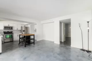 Photo #1: 6108422 Listing