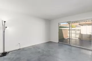 Photo #3: 6108422 Listing