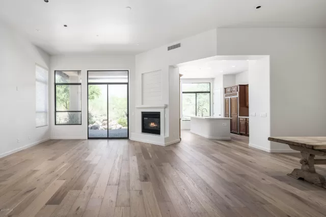 MLS: 6108453 Condo For Sale