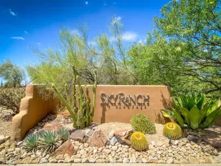 Photo #1: 6108630 Listing