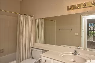 Photo #6: 6108665 Listing