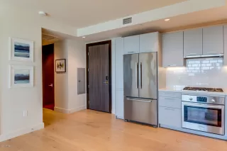 Photo #3: 6108702 Listing