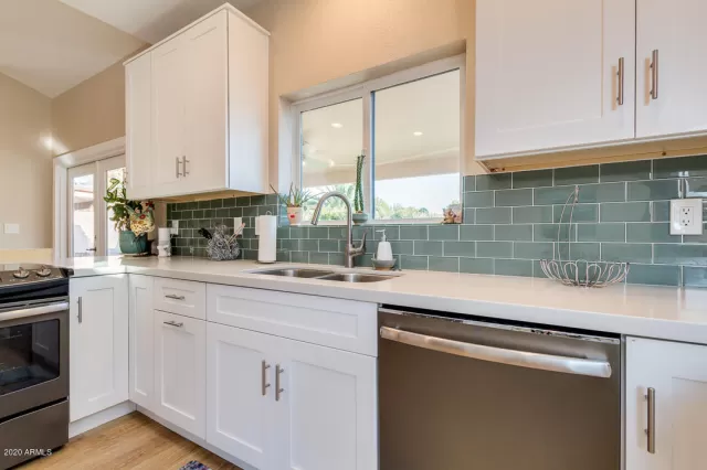 MLS: 6108889 Condo For Sale