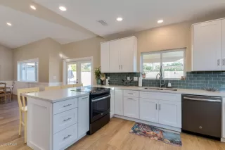 Photo #1: 6108889 Listing