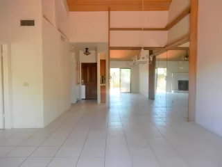 Photo #3: 6108961 Listing