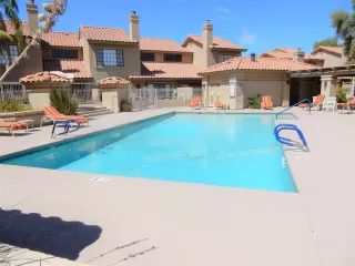 Photo #6: 6108961 Listing