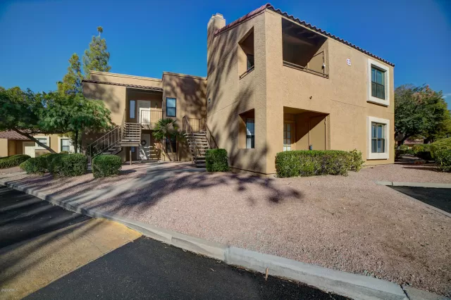 MLS: 6109023 Condo For Sale