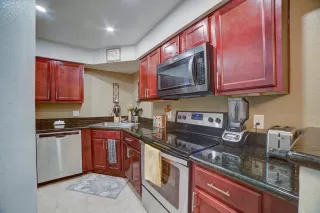 Photo #4: 6109023 Listing