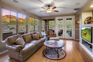 Photo #4: 6109042 Listing 