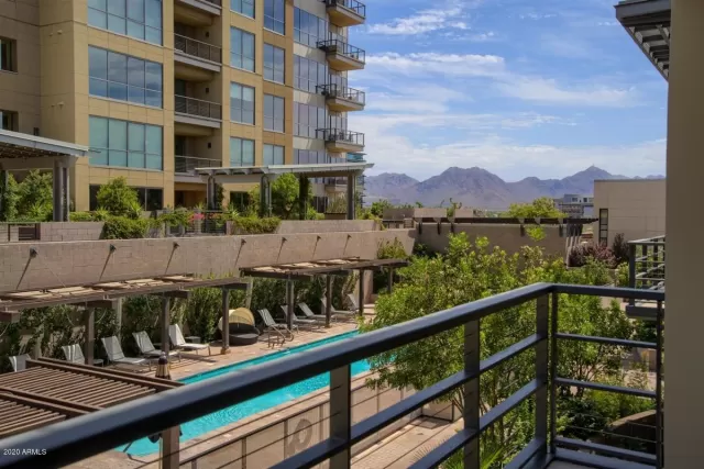 MLS: 6109146 Condo For Sale