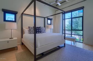 Photo #4: 6109146 Listing