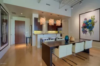 Photo #5: 6109146 Listing