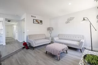 Photo #6: 6109179 Listing 