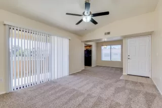 Photo #2: 6109337 Listing
