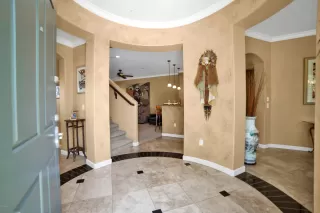 Photo #1: 6109429 Listing