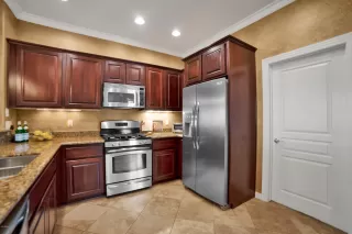 Photo #5: 6109429 Listing