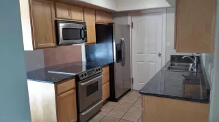 Photo #2: 6109518 Listing