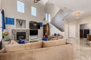 Photo #3: 6109531 Listing 