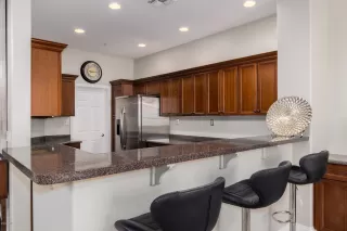 Photo #4: 6109531 Listing 