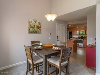 Photo #4: 6109896 Listing 