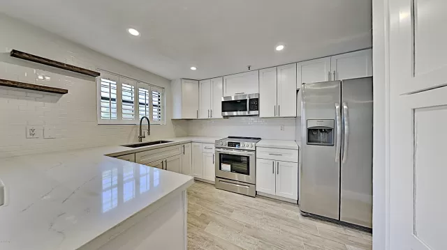 MLS: 6110084 Condo For Sale