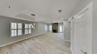 Photo #3: 6110084 Listing