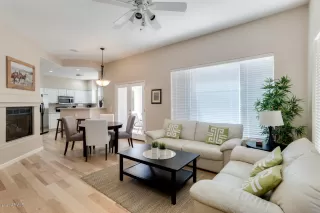 Photo #2: 6110164 Listing 