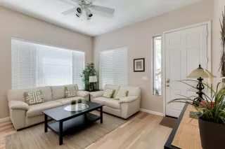 Photo #5: 6110164 Listing 