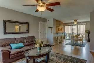 Photo #2: 6110348 Listing