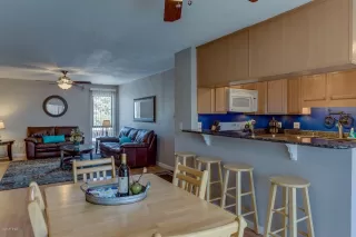 Photo #5: 6110348 Listing